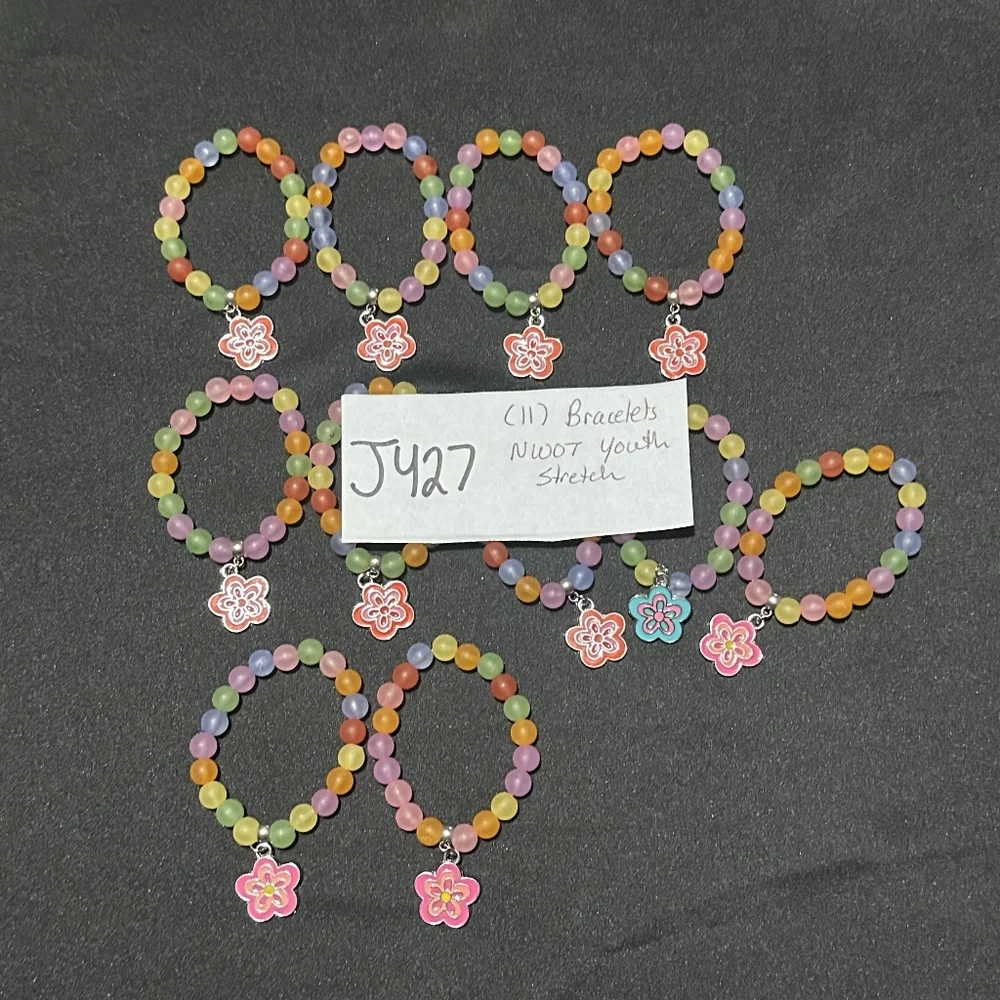 J427 Bulk Bundle of 11 NWOT Youth Stretch Bracelets